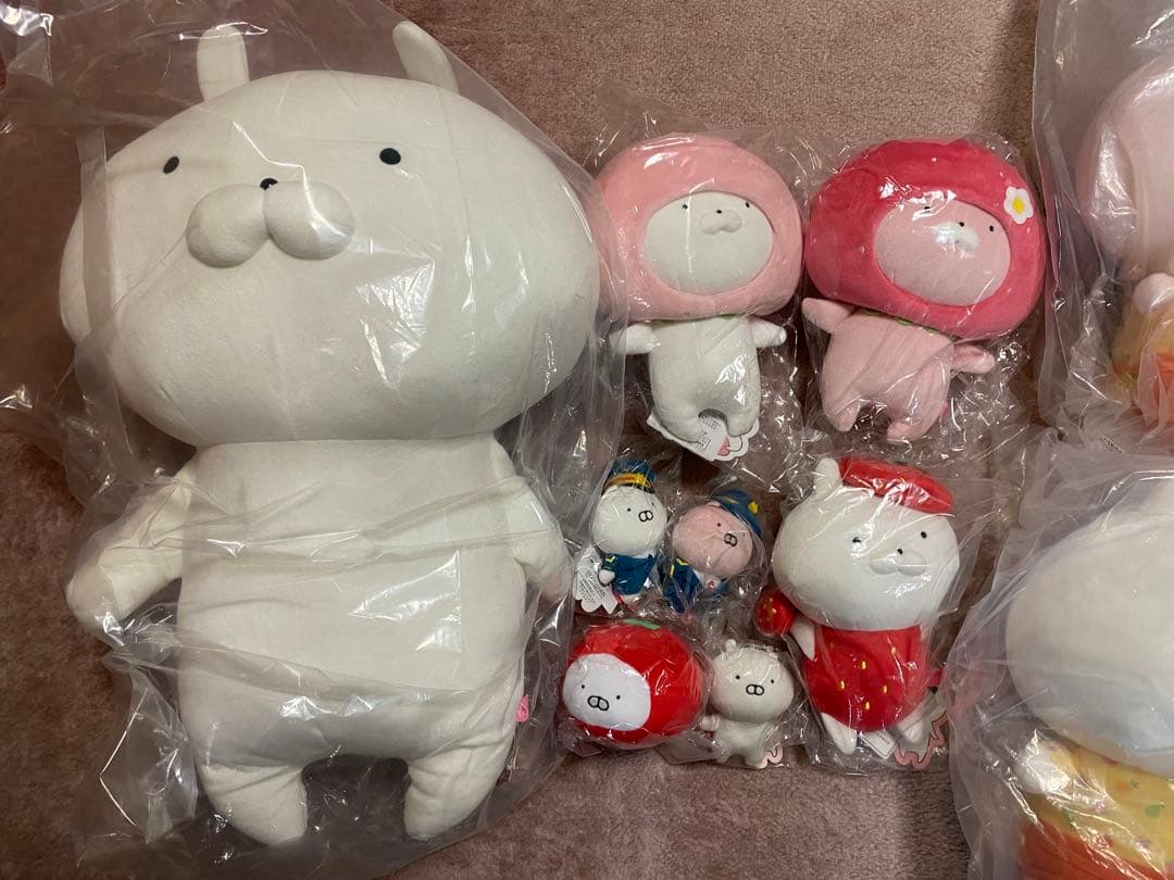 【新品】うさまる　ぬいぐるみ　いちご　セット