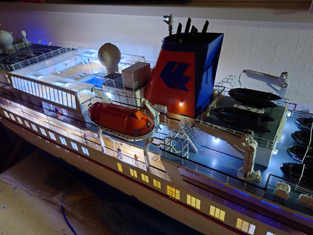 探検クルーズ船名MSブレーメン