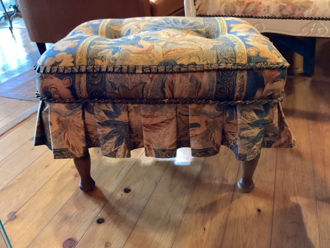 飛騨家具　キツツキマーク　穂高シリーズ オットマン　スツール