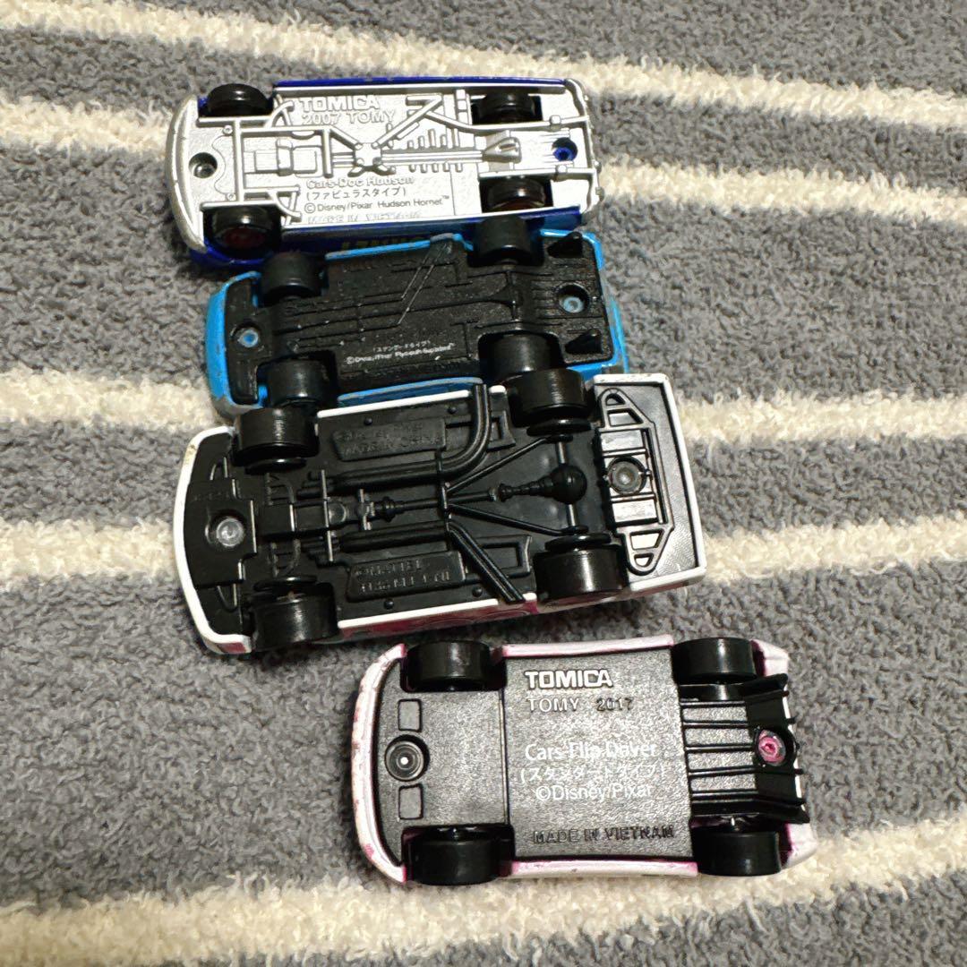 カーズ　トレーラー　ミニカー　セット