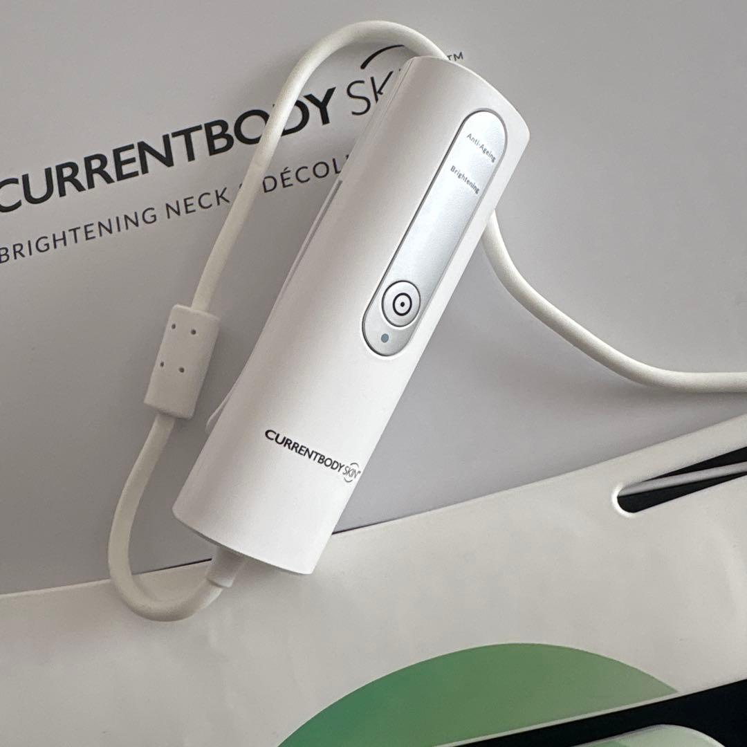 CURRENTBODY SKIN LEDデコルテマスク