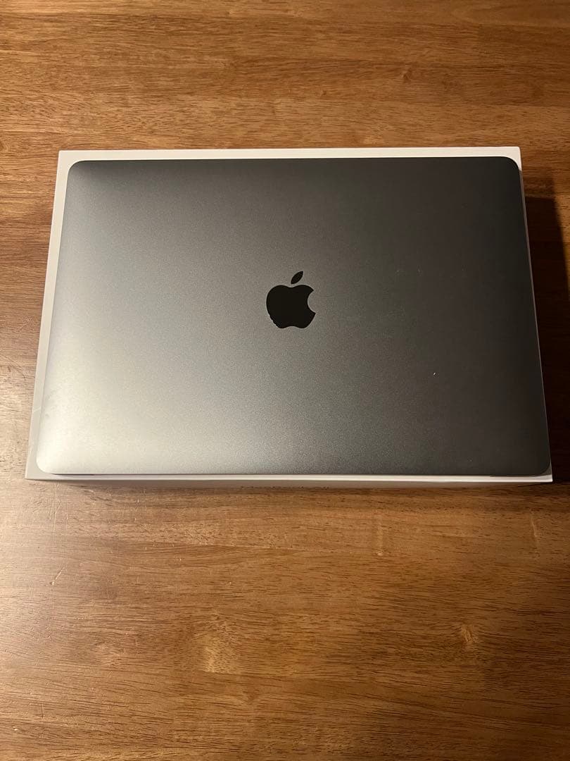 Apple MacBook Air スペースグレー　Ｍ1 16GB 1TB