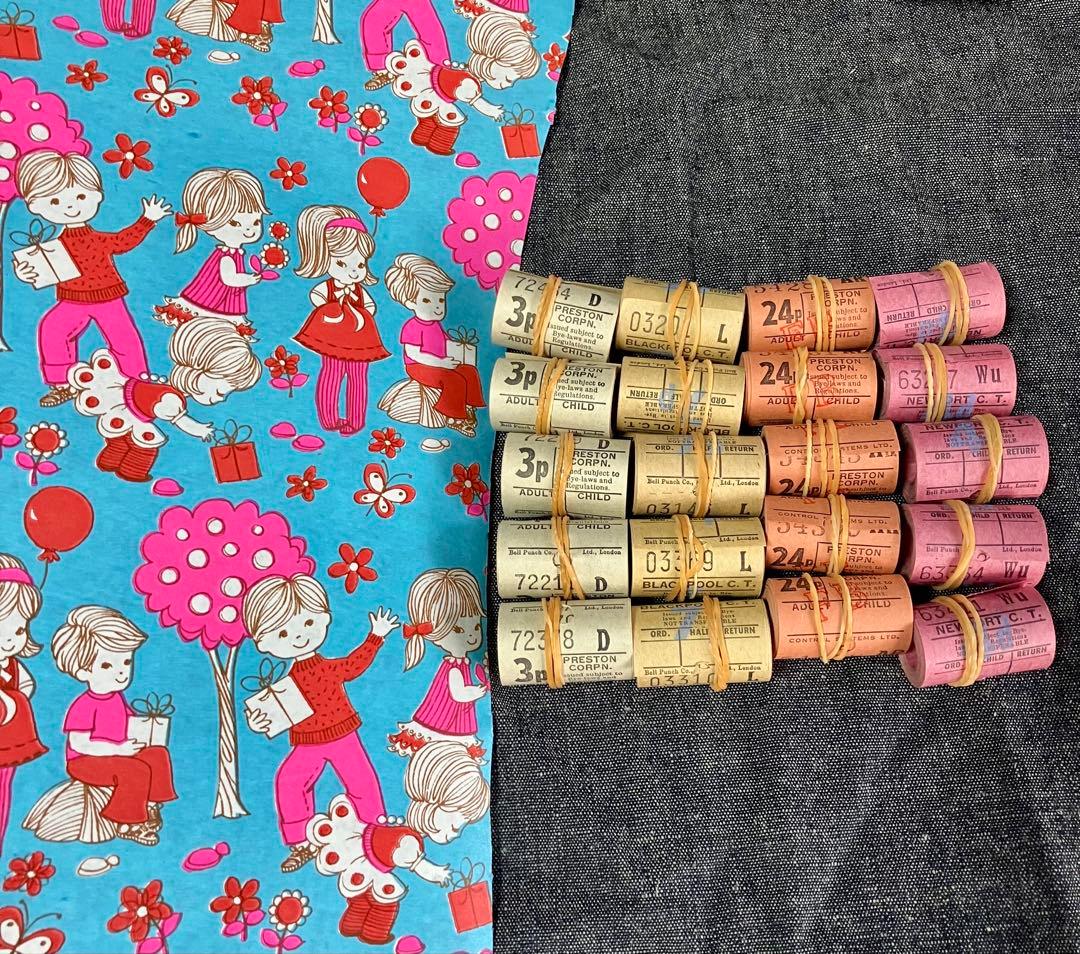 トリッピー・ヴィンテージ包装紙12ｍ&バスチケット50枚×4種×5