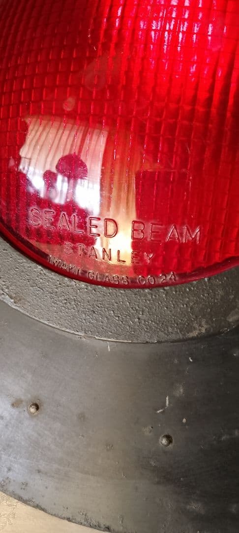 鉄道信号機用 赤色ホーン型信号灯