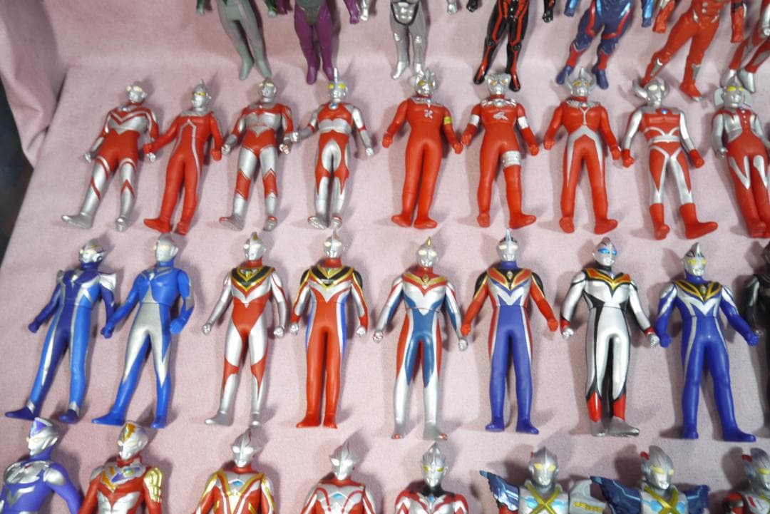 ウルトラヒーローシリーズ500　ウルトラマン　ソフビ　83体セット