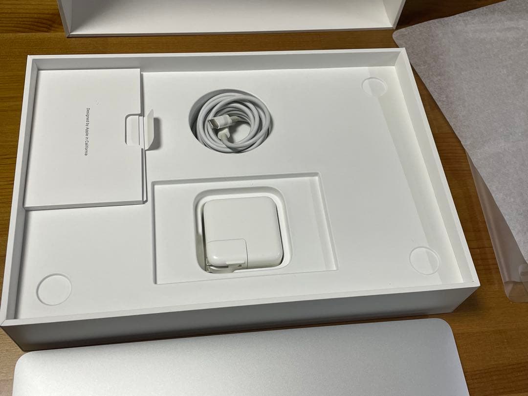 【美品】 Apple MacBook Air M1 16GB 1TB