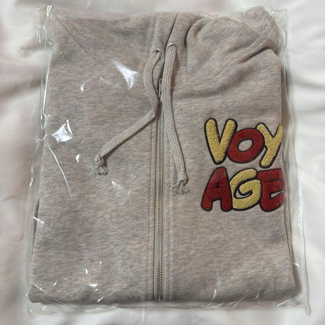 なにわ男子　VoyAGE 　ジップパーカー