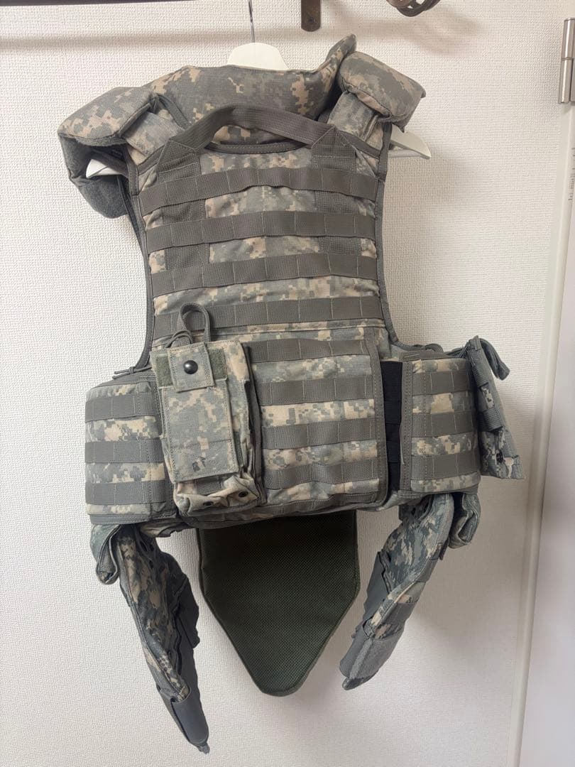 DBT 実物　ボディアーマー