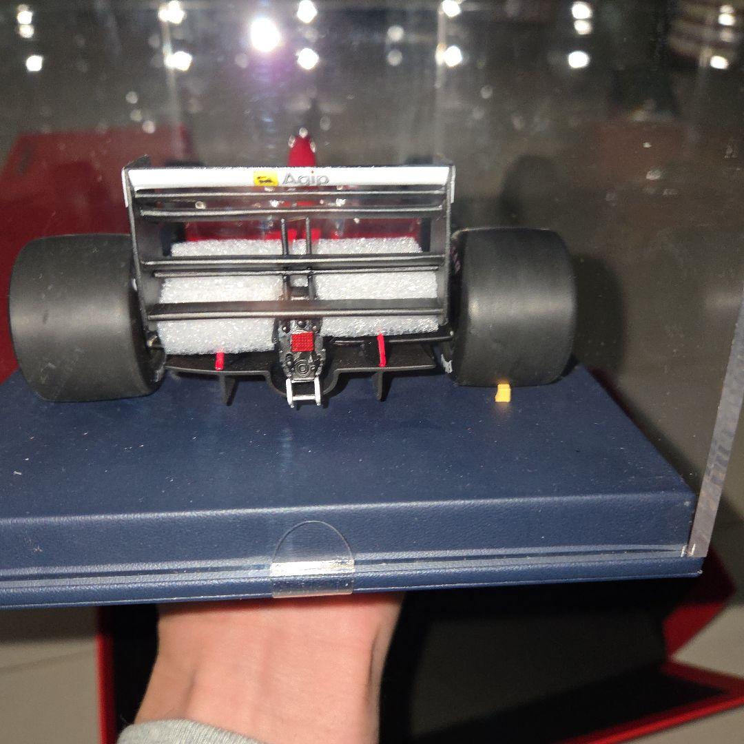 ルックスマート　フェラーリ１／１８　１９８９年　ハンガリーＧＰ