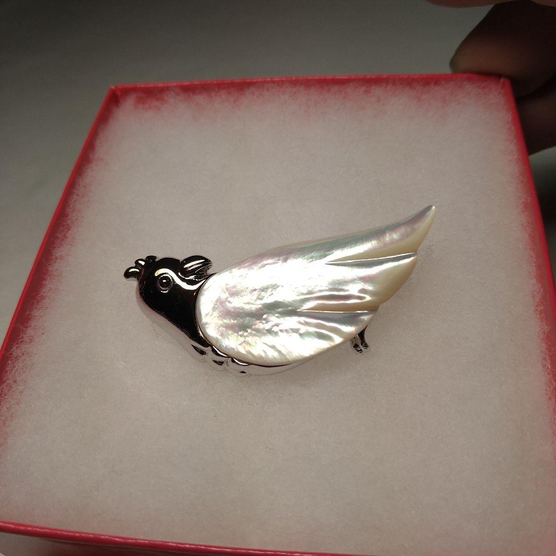 TASAKI 鳥の形 ブローチ　真珠　貝　螺鈿