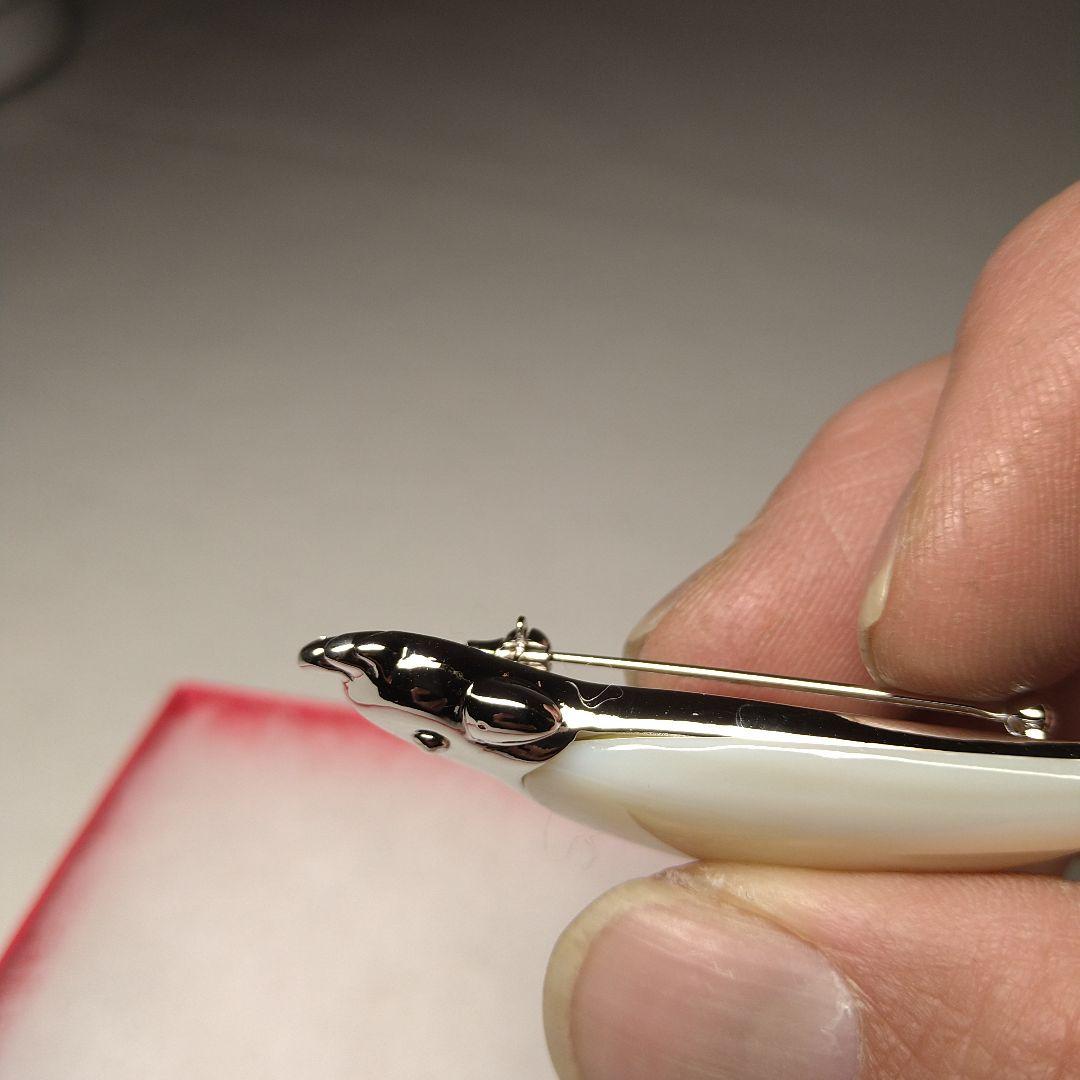 TASAKI 鳥の形 ブローチ　真珠　貝　螺鈿