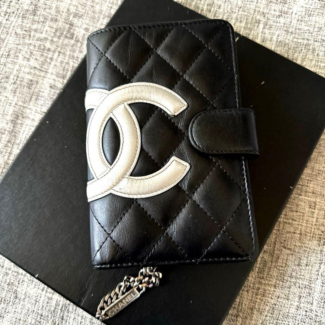 美品♪ CHANELシャネル 限定品カンボン　二つ折り財布　シリアルシール付き！
