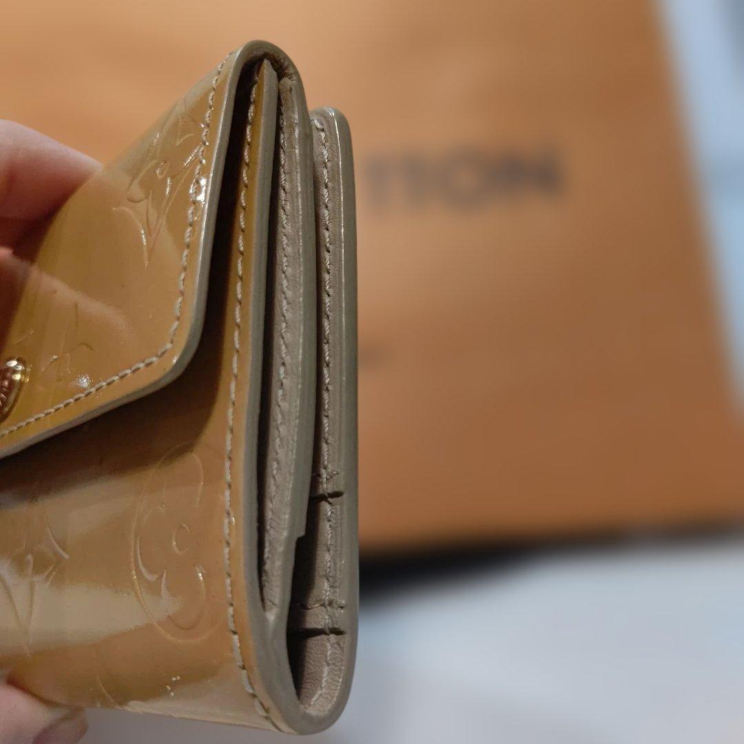 美品　LOUIS VUITTON ルイヴィトン ヴェルニ 三つ折り財布