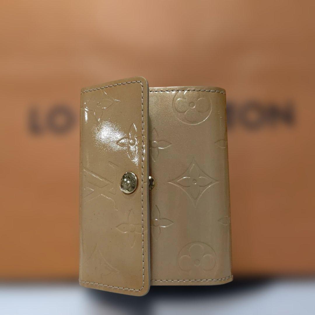 美品　LOUIS VUITTON ルイヴィトン ヴェルニ 三つ折り財布