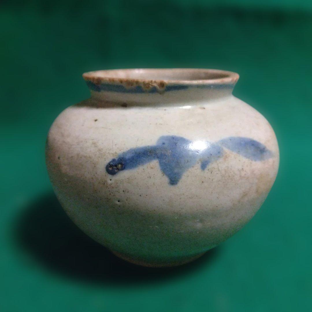 青い模様の陶器の壺　李朝　小壺