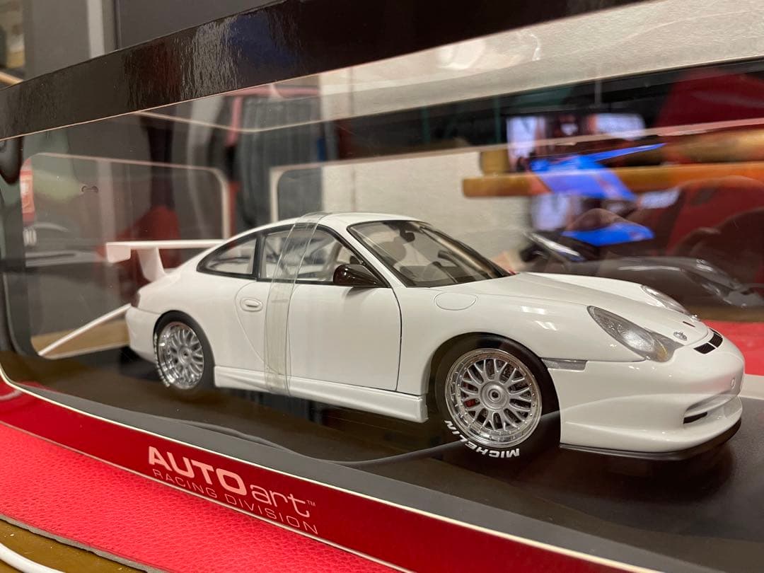 オートアート　ポルシェ911 カレラ