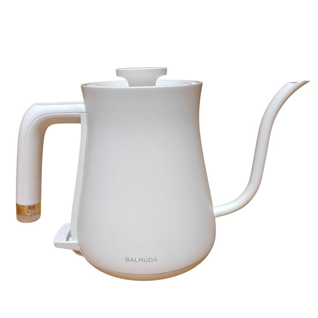 【動作OKな美品】バルミューダ　ザ・ポット　電気ケトル　ホワイト　K02A-WH