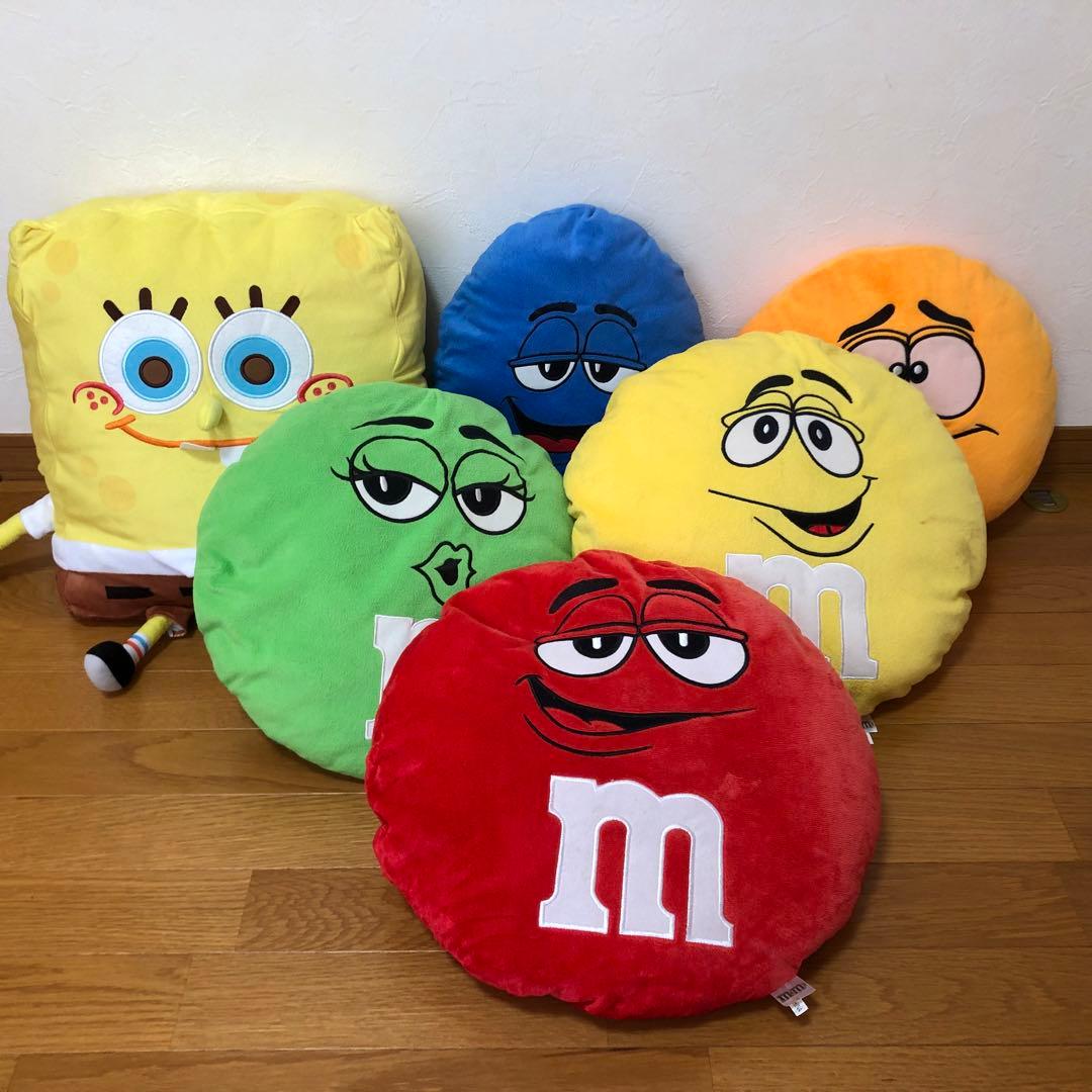 m&ms スポンジボブ　クッションセット