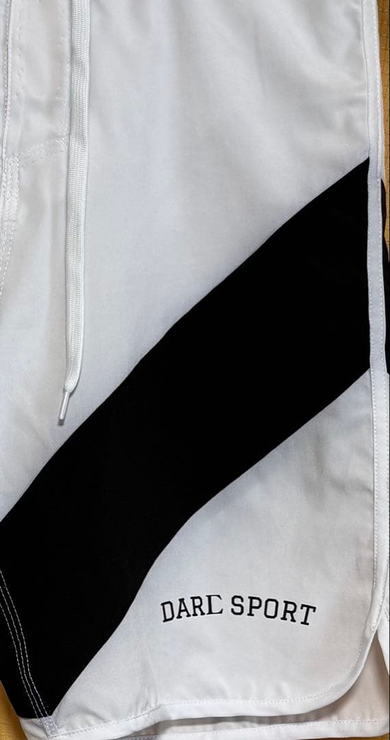 DARC SPORT ダルクスポーツ サーフパンツ ボードショーツ 白黒 28