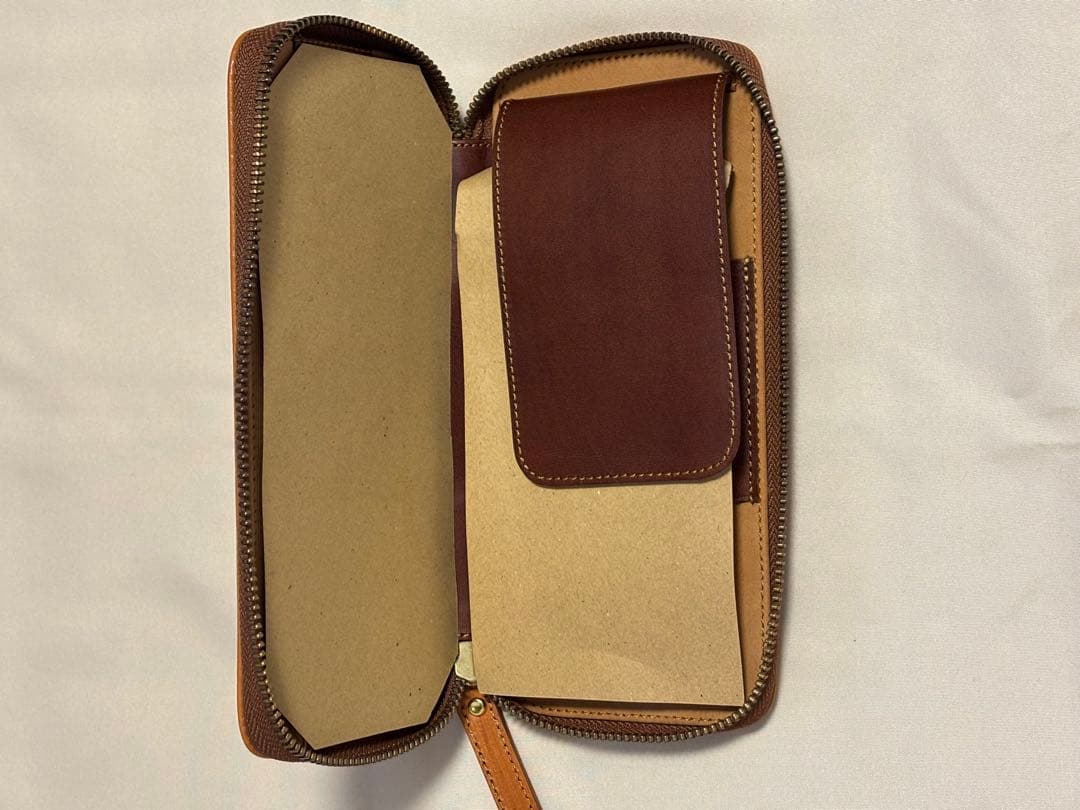 バハギア　ペンケース　ラウンドジップ型　栃木レザーjeans　ブラウン