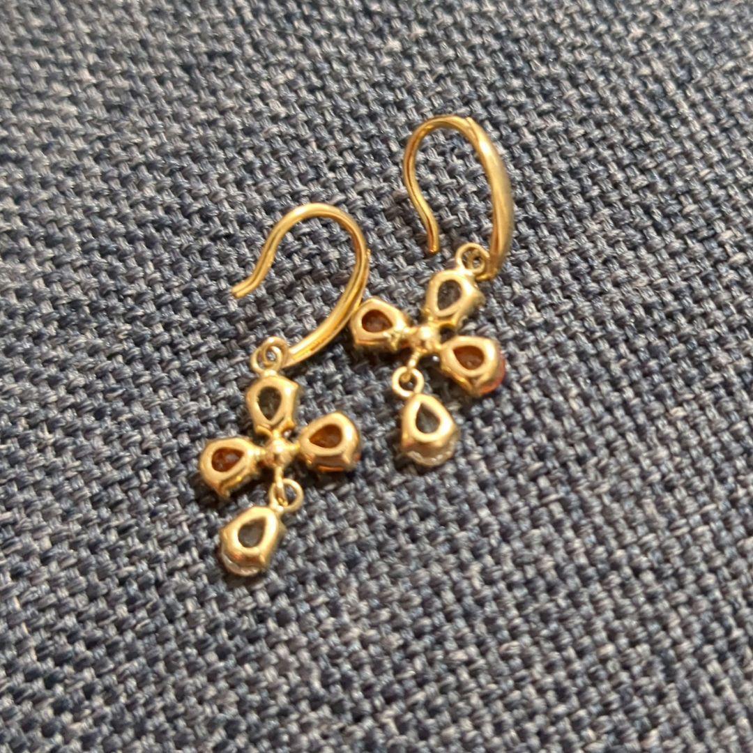 【美品】K18　両耳用ピアス　ゴールド　キラキラ　ビジュー