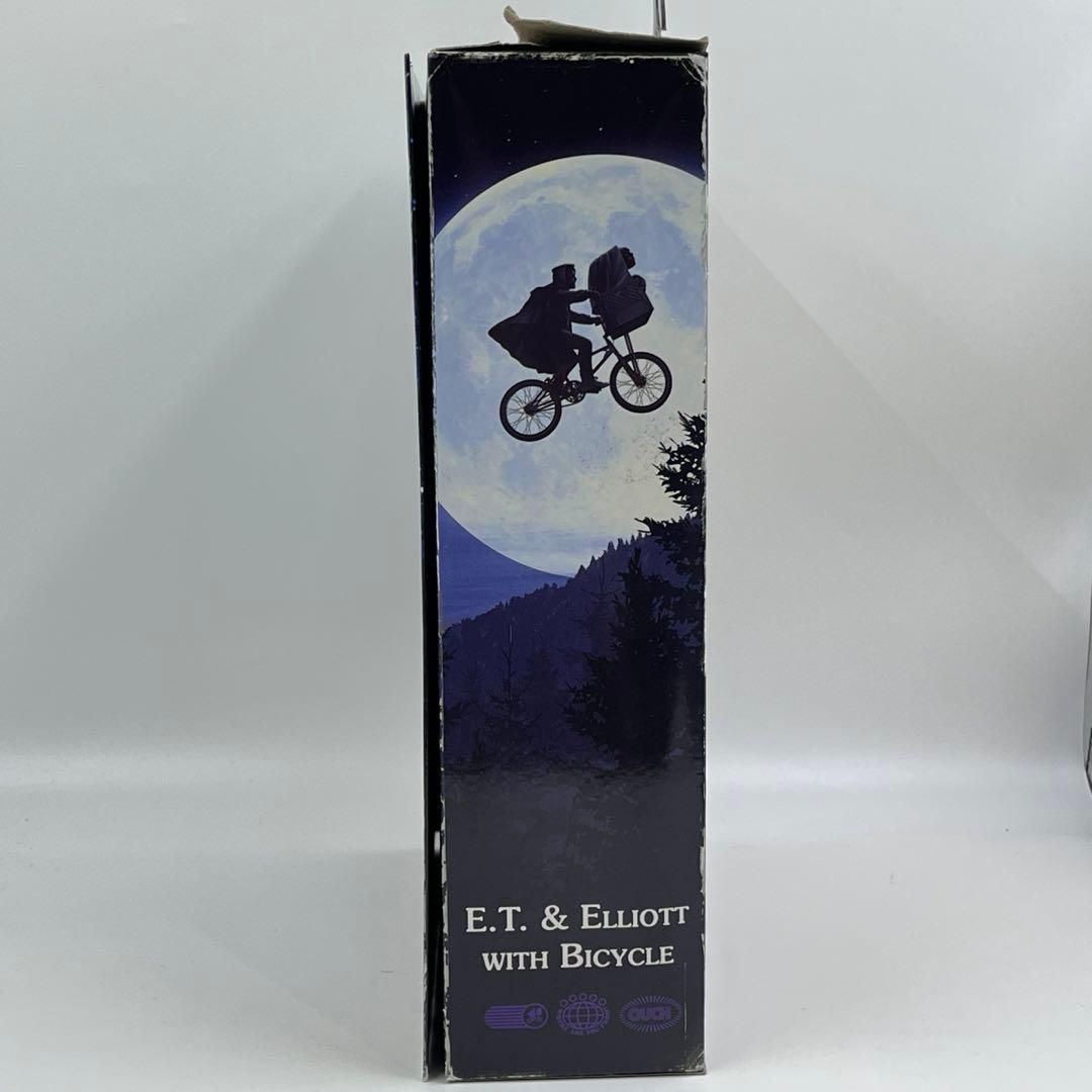 【40周年記念モデル】NECA E.T. エリオット＆E.T.自転車 フィギュア