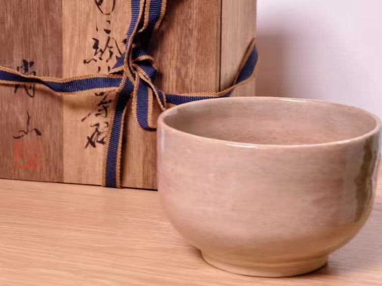 カニ絵茶碗 陶器 木箱付き