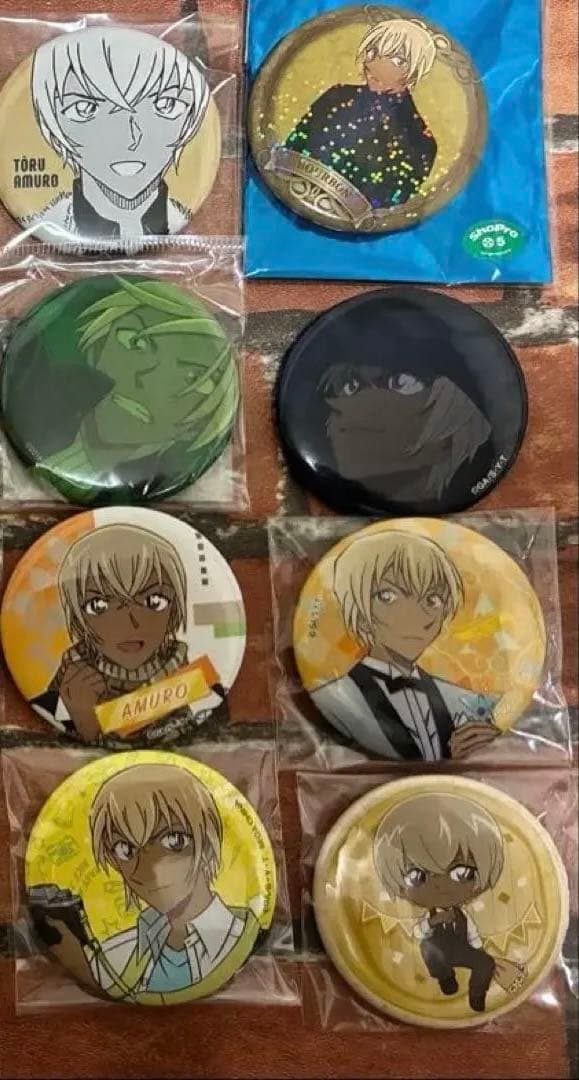 値下げ　コナン　安室透　バーボン　クラックス　アプリ　缶バッジ　トムス　黒鉄