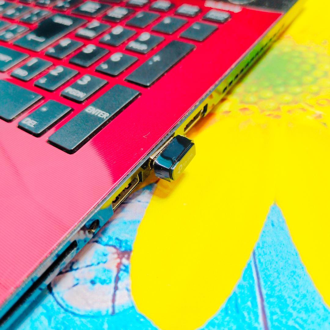 爆速SSD✨Windows11✨赤いノートパソコン 薄型dynabook カメラ