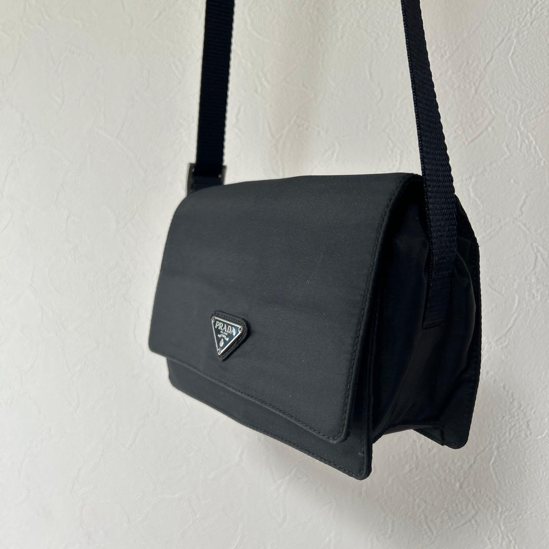 PRADA ミニバッグ