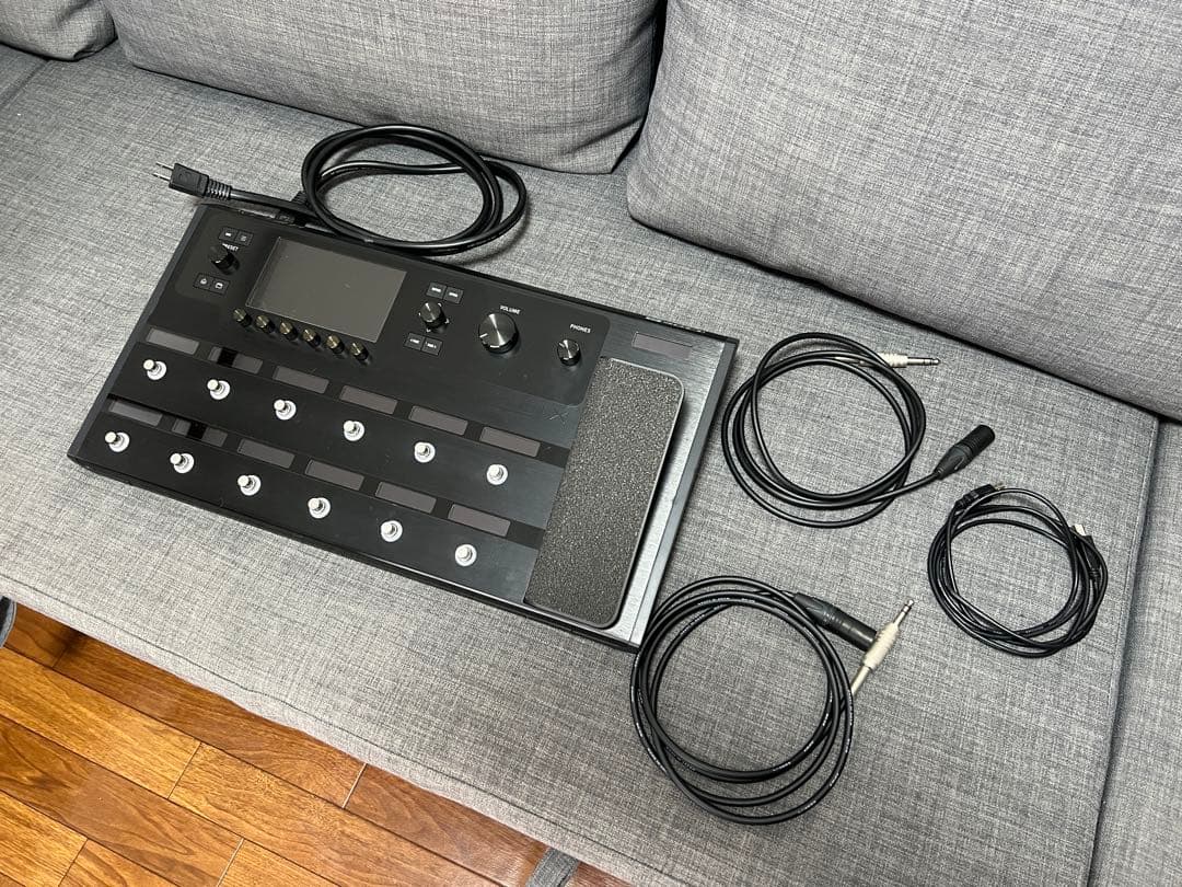 Line 6 Helix Floor ギターエフェクトボード 本体＋付属品