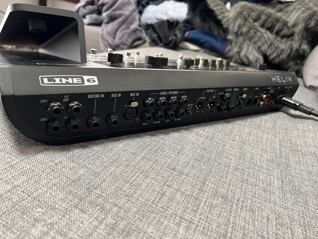 Line 6 Helix Floor ギターエフェクトボード 本体＋付属品