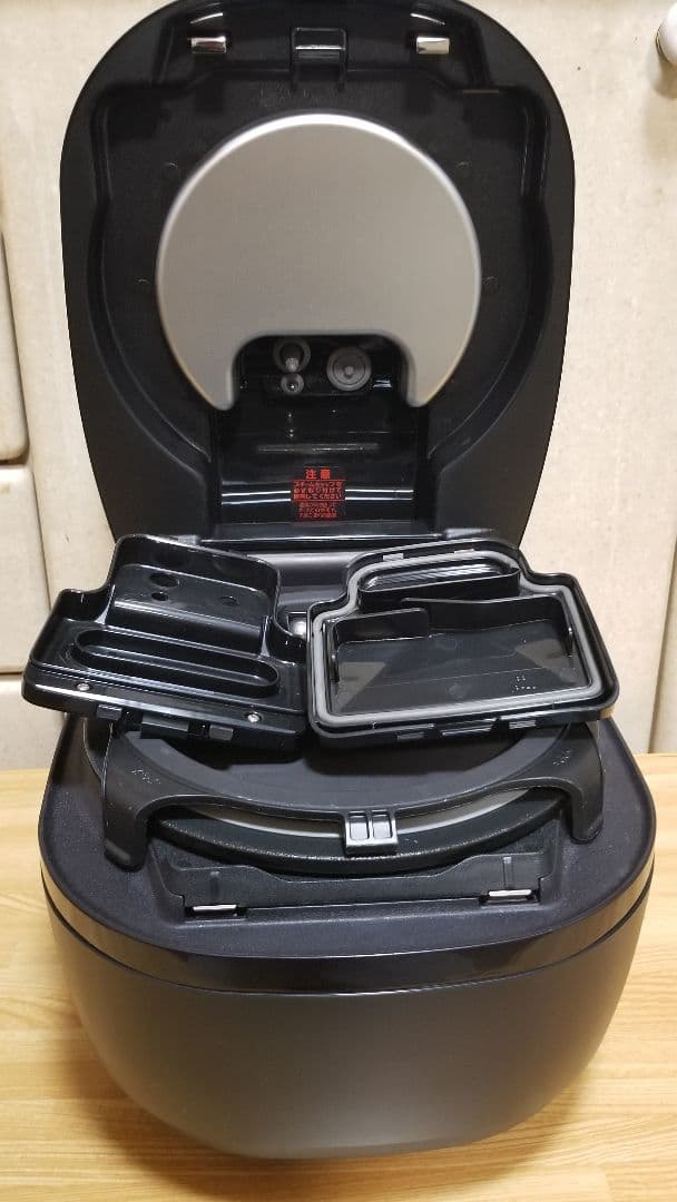 2021年製 土鍋ご泡火炊き タイガー圧力IH炊飯器 バックライト液晶画面搭載