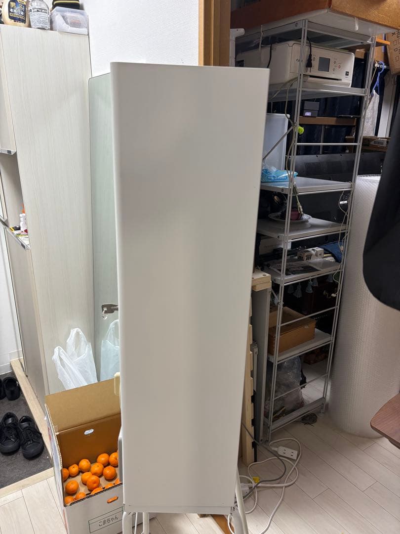 ① カードガチャガチャマシン　手動式自動販売機　ダイト　DF-8