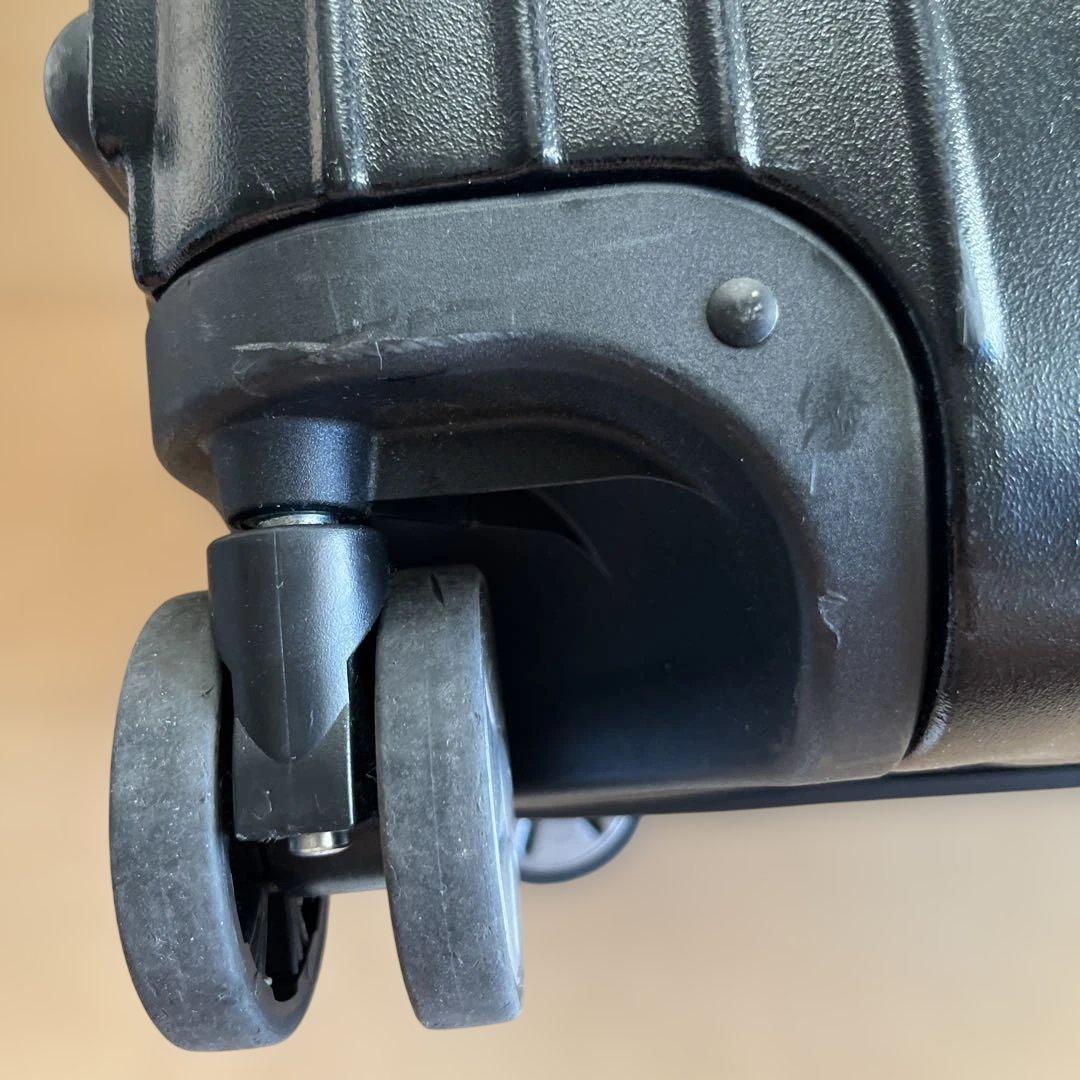 【美品】RIMOWA SALSA リモワ サルサ104L 四輪TSAロック付 黒