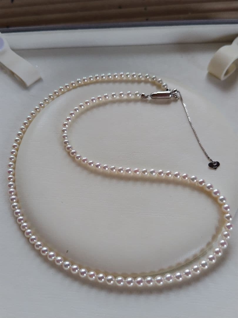 艶照り最高】K18WG マグネットアジャスター あこや真珠ベビーパールネックレス