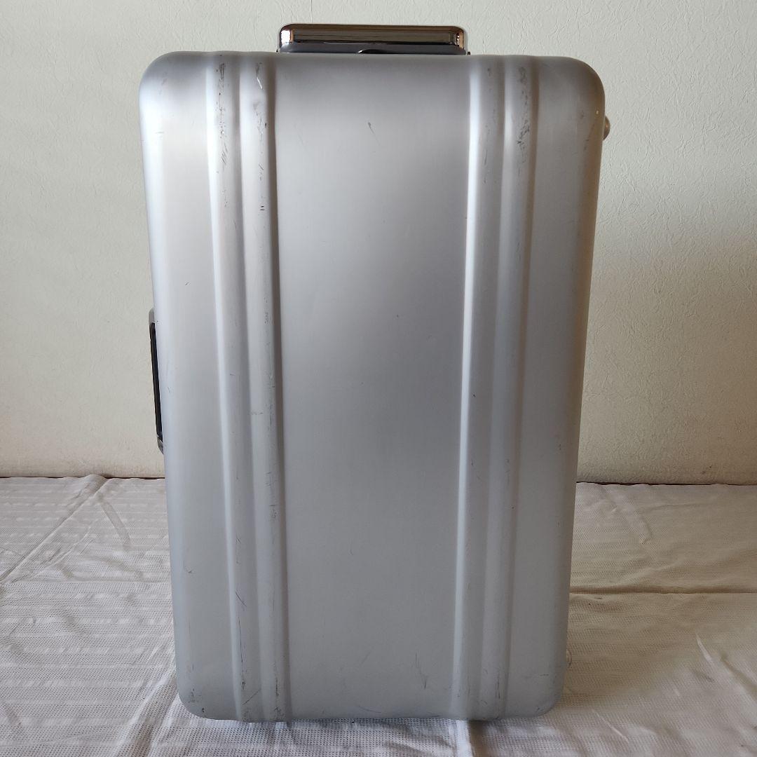 ZERO HALLIBURTON アルミニウムキャリーケース