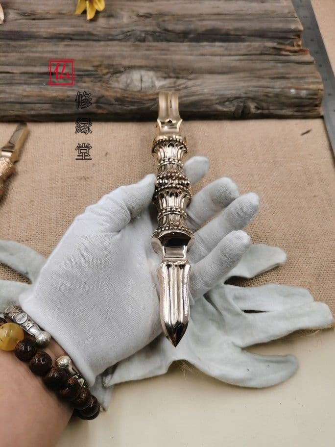 【修縁堂】 真言宗 仏教工芸品 不動明王 研磨 独鈷杵 金剛杵