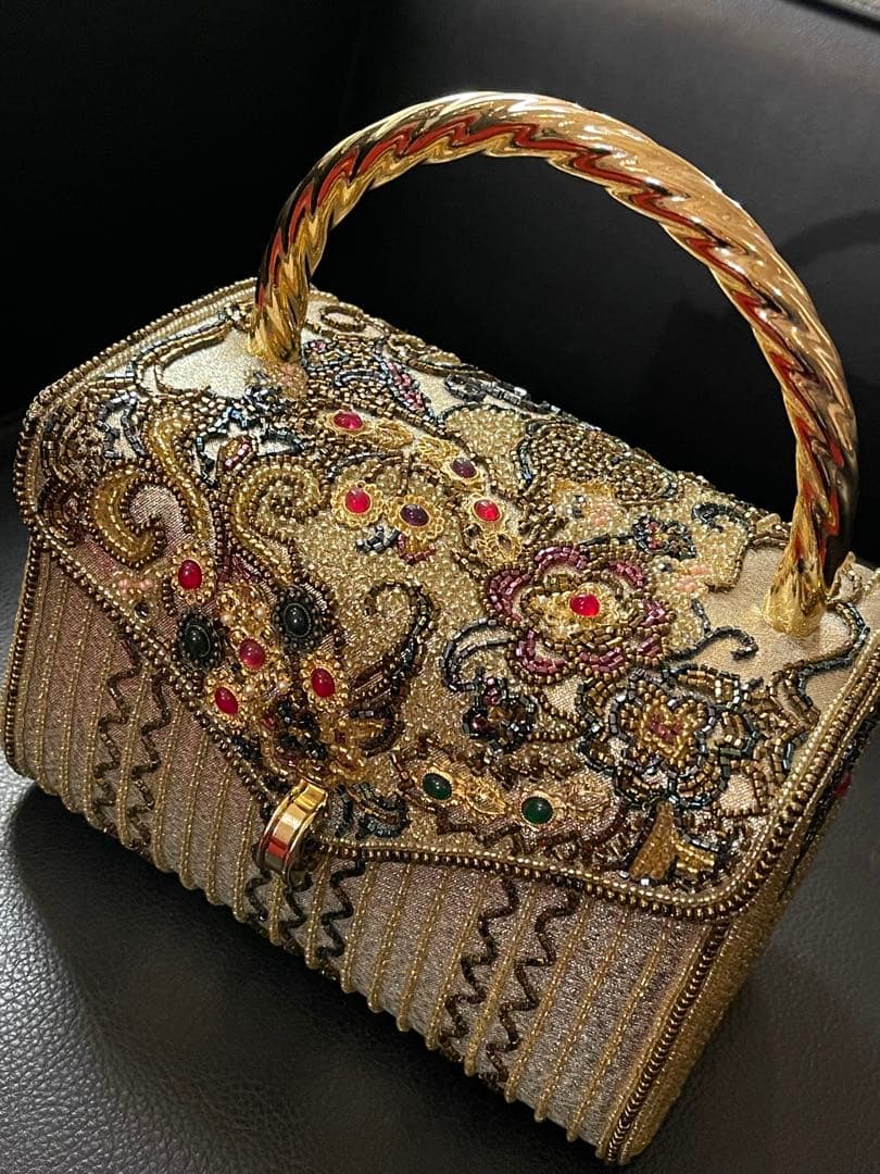 LUMI ビーズ刺繍 ゴールド パーティーバッグ