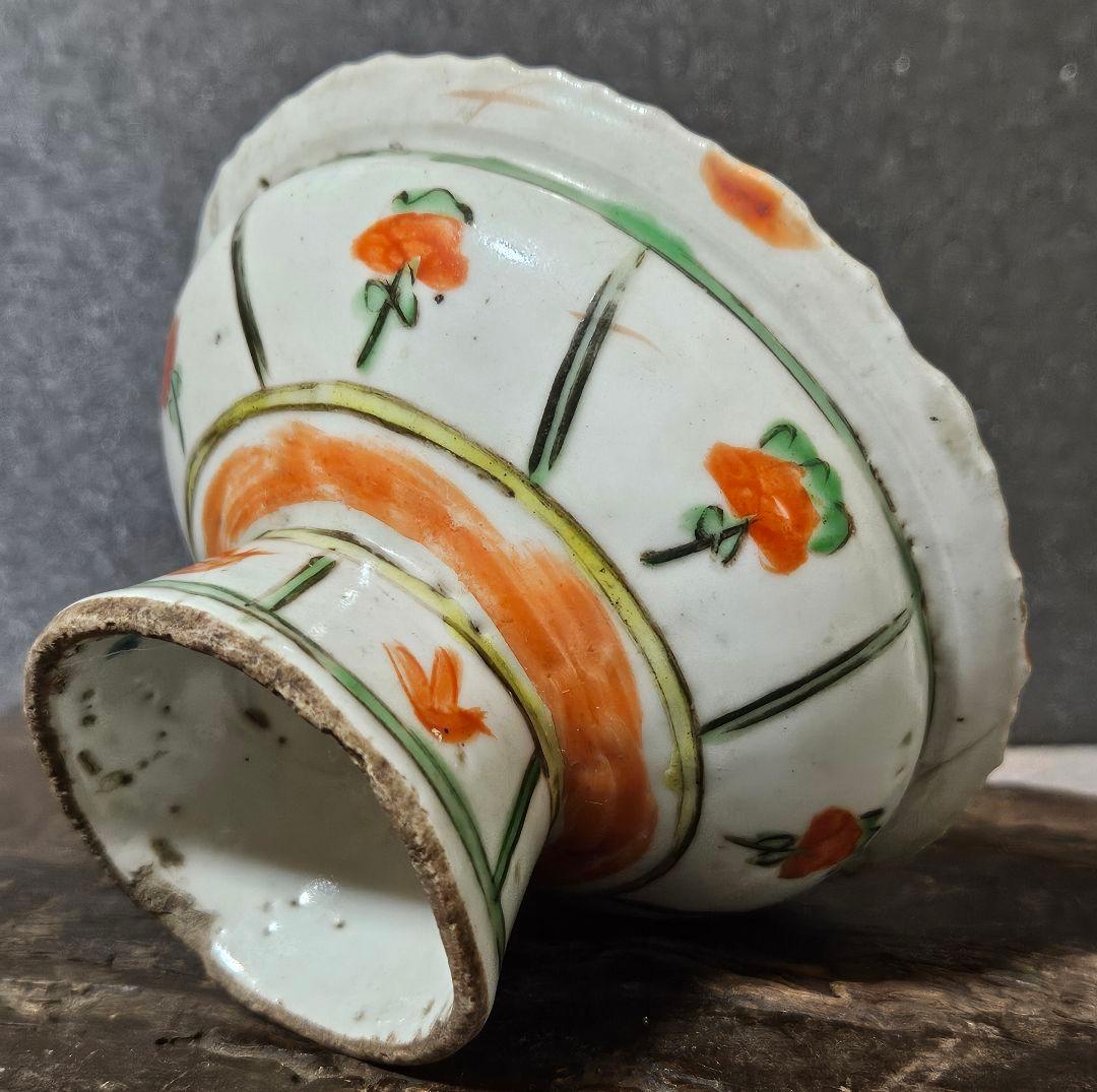 【本物保証❗】15～17世紀　ベトナム古陶磁器　古安南　紅安南　草花文様　高付皿