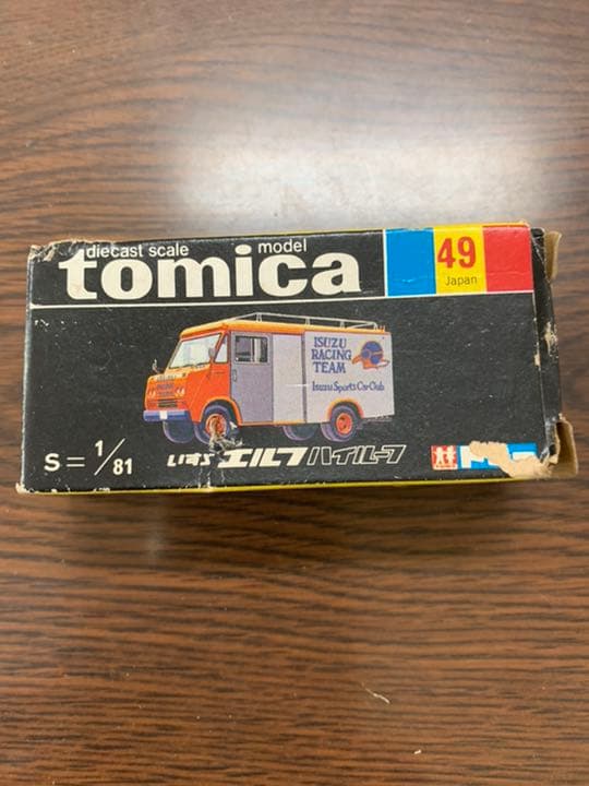 tomica いすずエルフハイルーフ　ミニカー