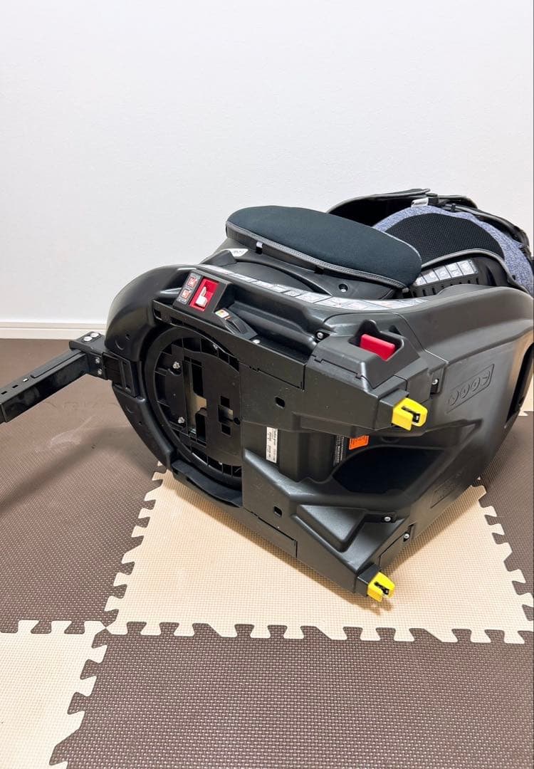 美品✨️Aprica フラディア　グロウ　ISOFIX ブラック　チャイルドシート