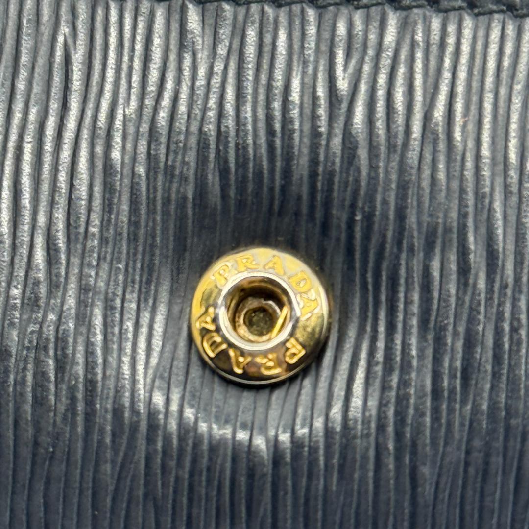 美品 PRADA ブラック 三つ折り財布 プラダ