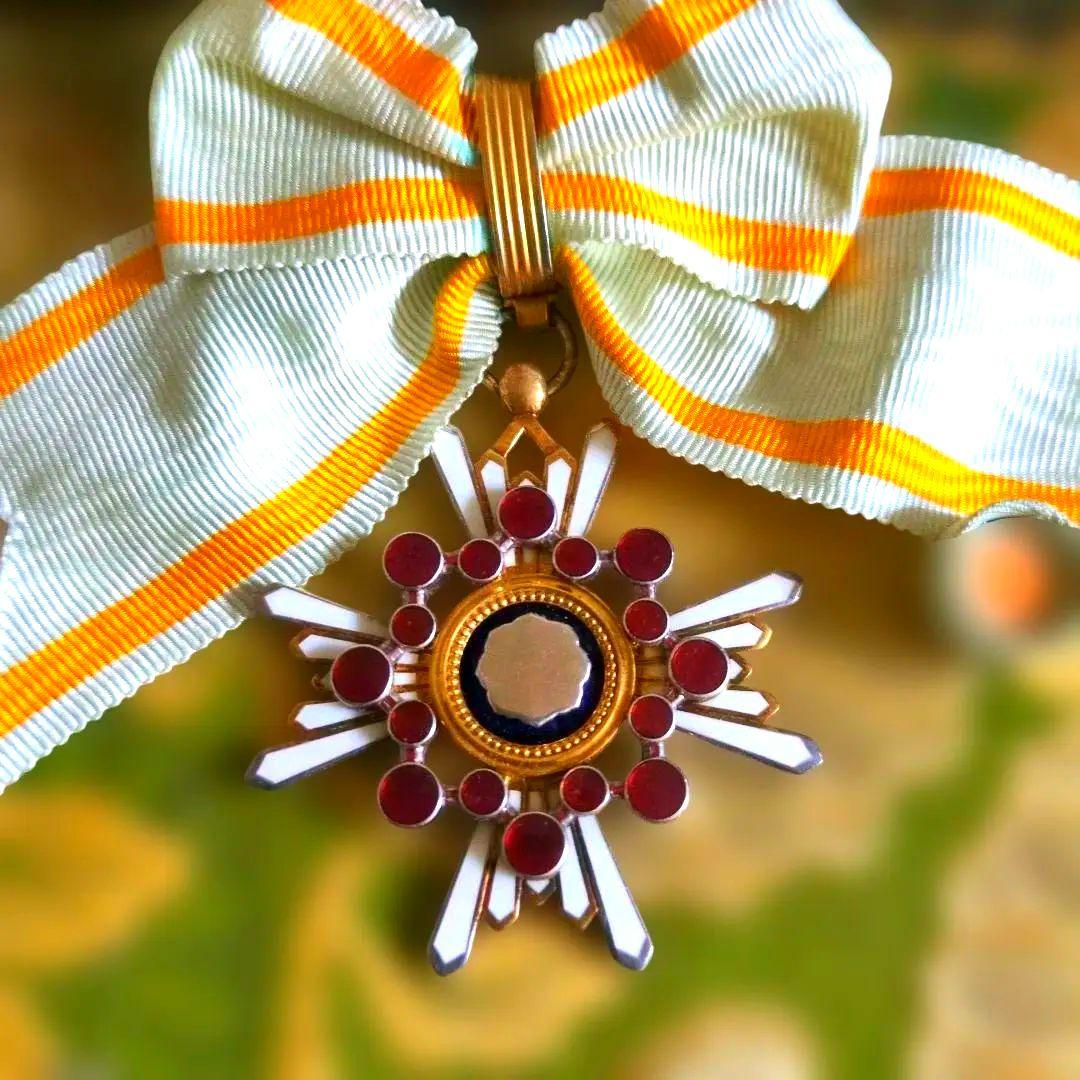 【美品・希少】勲五等瑞宝章 リボン婦人用 塗共箱・略綬付き