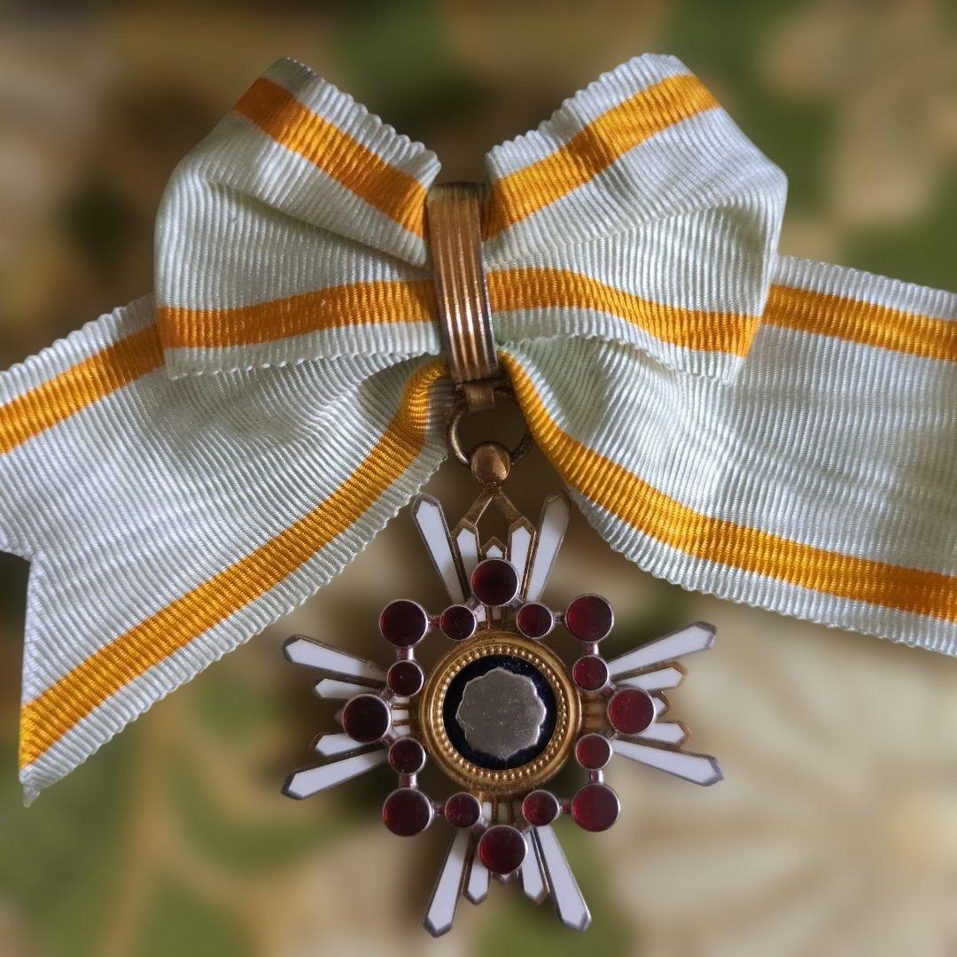 【美品・希少】勲五等瑞宝章 リボン婦人用 塗共箱・略綬付き