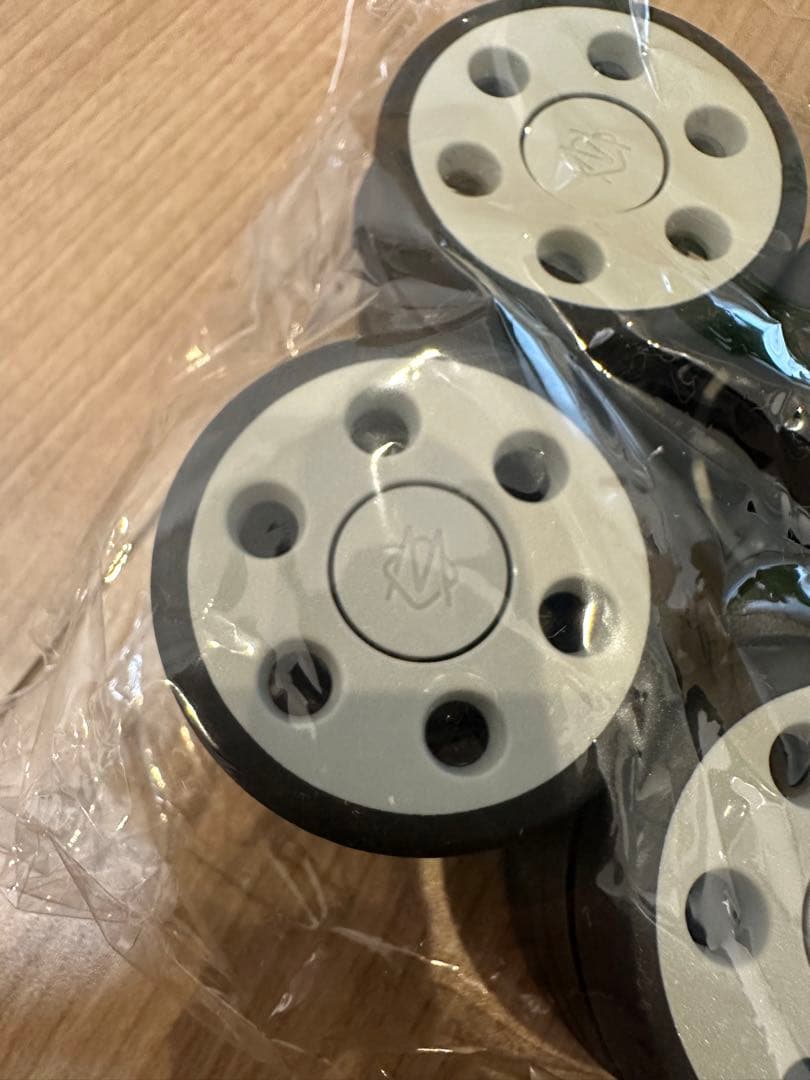 【新品・未使用】RIMOWA リモワ 純正ホイール（グレー 4個セット）