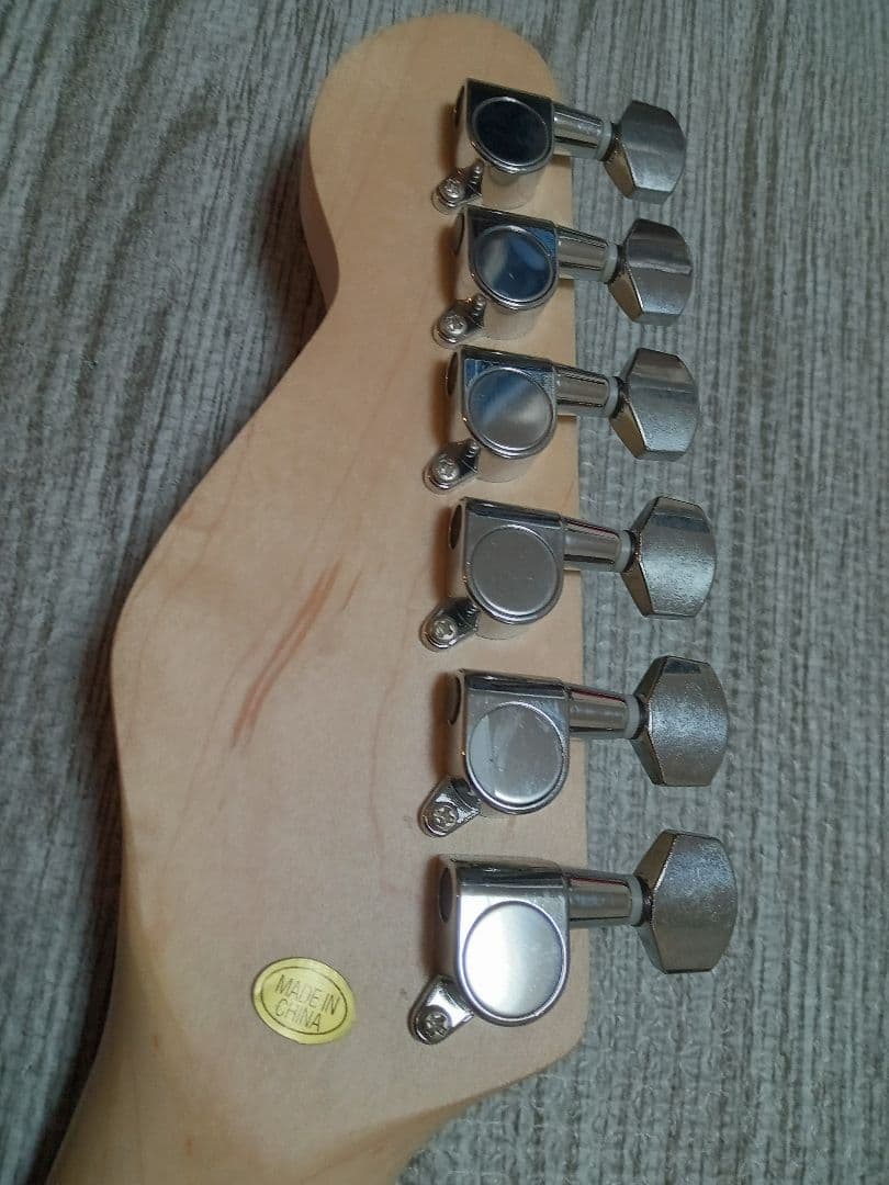 【SELDER】新品未使用ストラトキャスター(BK)