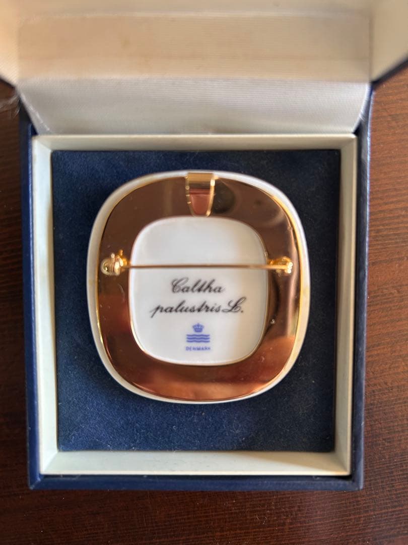 ロイヤルコペンハーゲン　花柄　ブローチ　北欧ヴィンテージブローチ