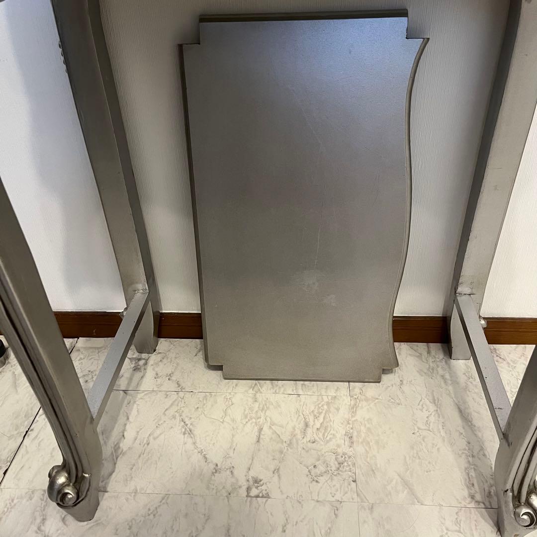 フランスアンティークサイドテーブル　フランスアンティーク家具　フレンチ家具