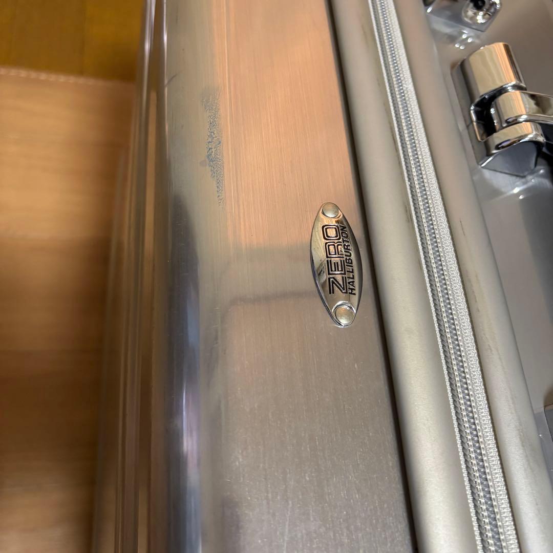 ゼロハリバートン ZERO HALLIBURTON キャリーケース